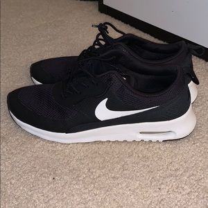 Nike Women’s Air Max Thea Low-Top Sneakers Black